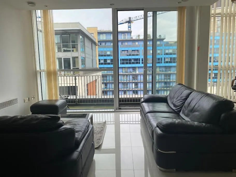 Luxury 3 Bed Apartment Londýn