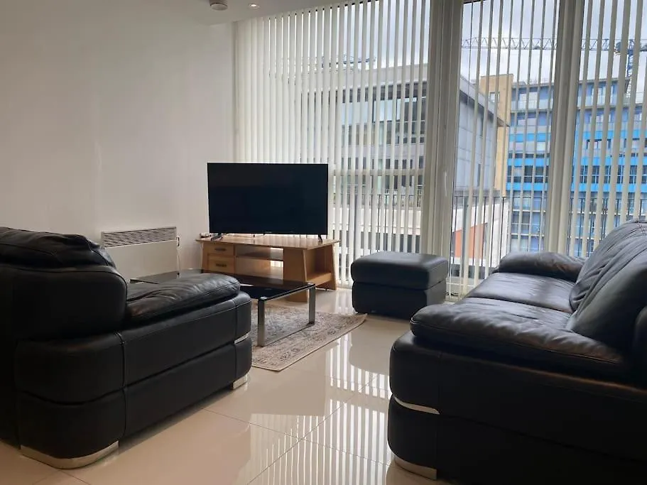Luxury 3 Bed Apartment Londýn