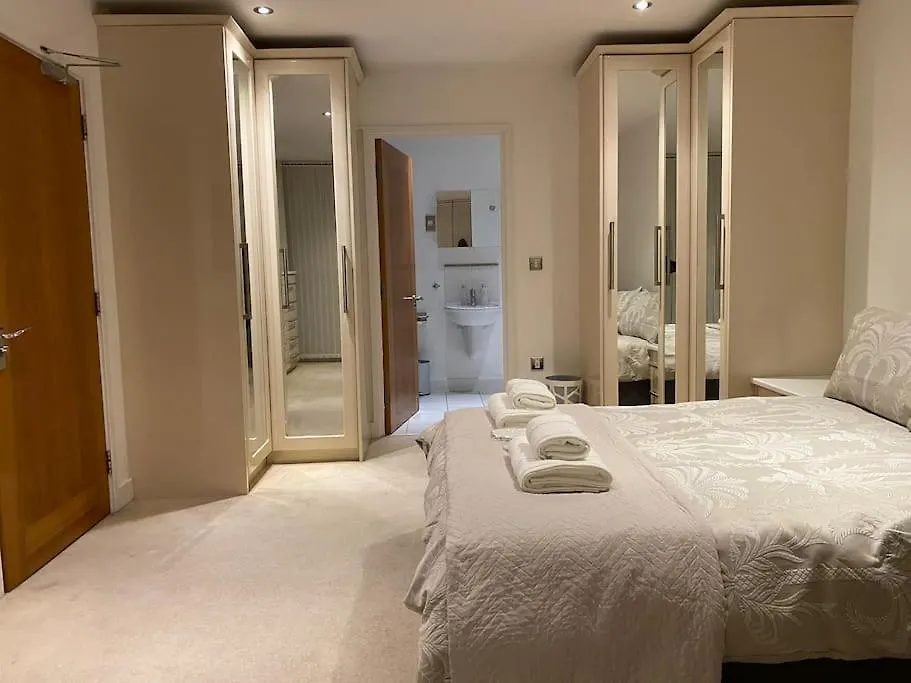 Luxury 3 Bed Apartment Londýn 0*,