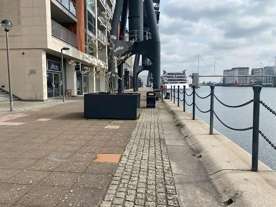 Luxury 3 Bed Apartment London 0*,