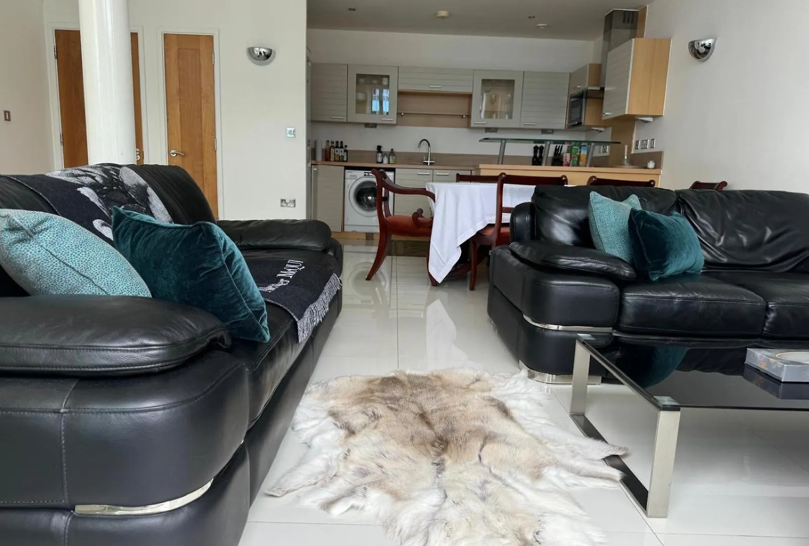Luxury 3 Bed Apartment London